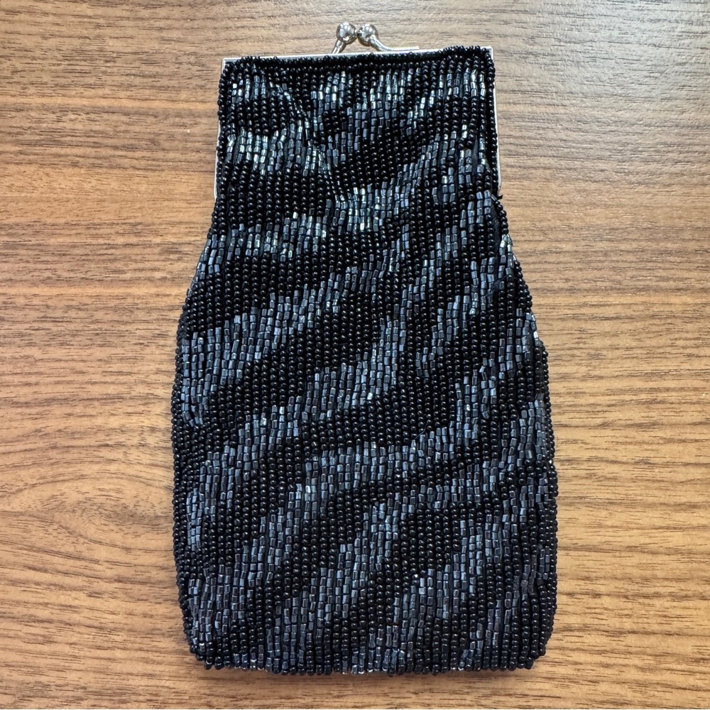 Vintage-Inspired Black Beaded Coin Purse